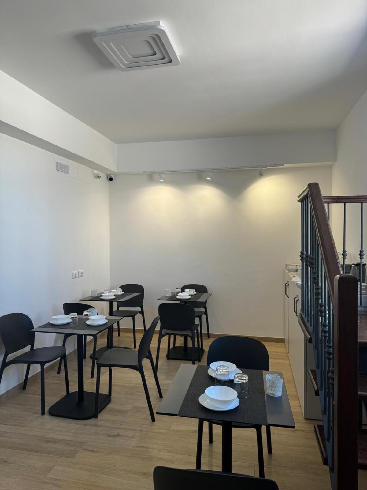 Guest House Al Porto 奇维塔韦基亚 外观 照片